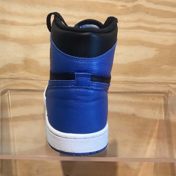 Men’s Retro Jordan 1 High OG - Picture 2 of 6